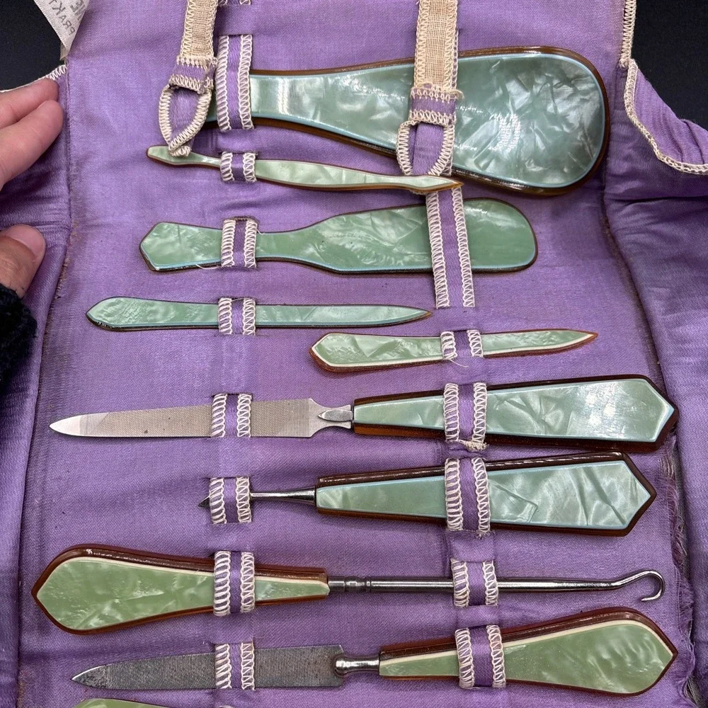 Vintage Art Deco Green Celluloid Vanity Manicure Set Leather Case